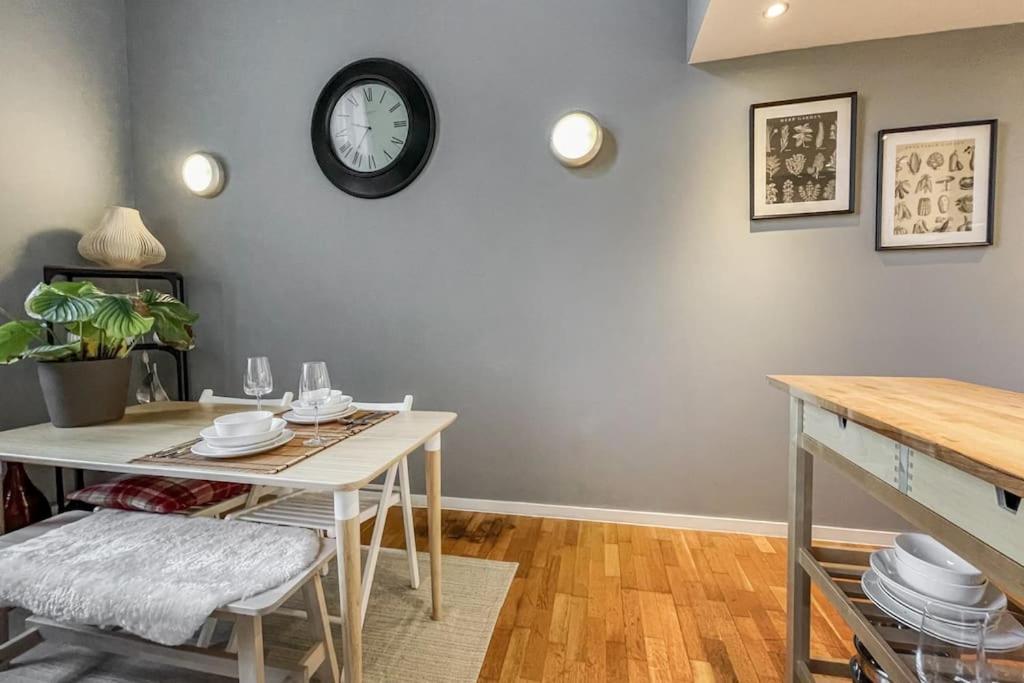Lofty Apartment In بلايموث المظهر الخارجي الصورة