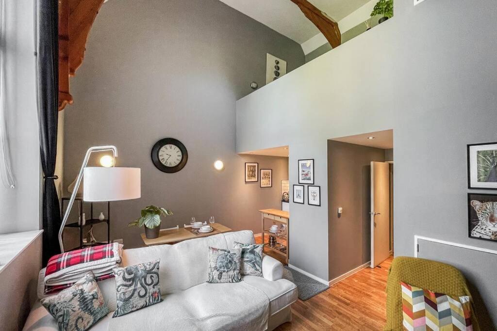 Lofty Apartment In بلايموث المظهر الخارجي الصورة